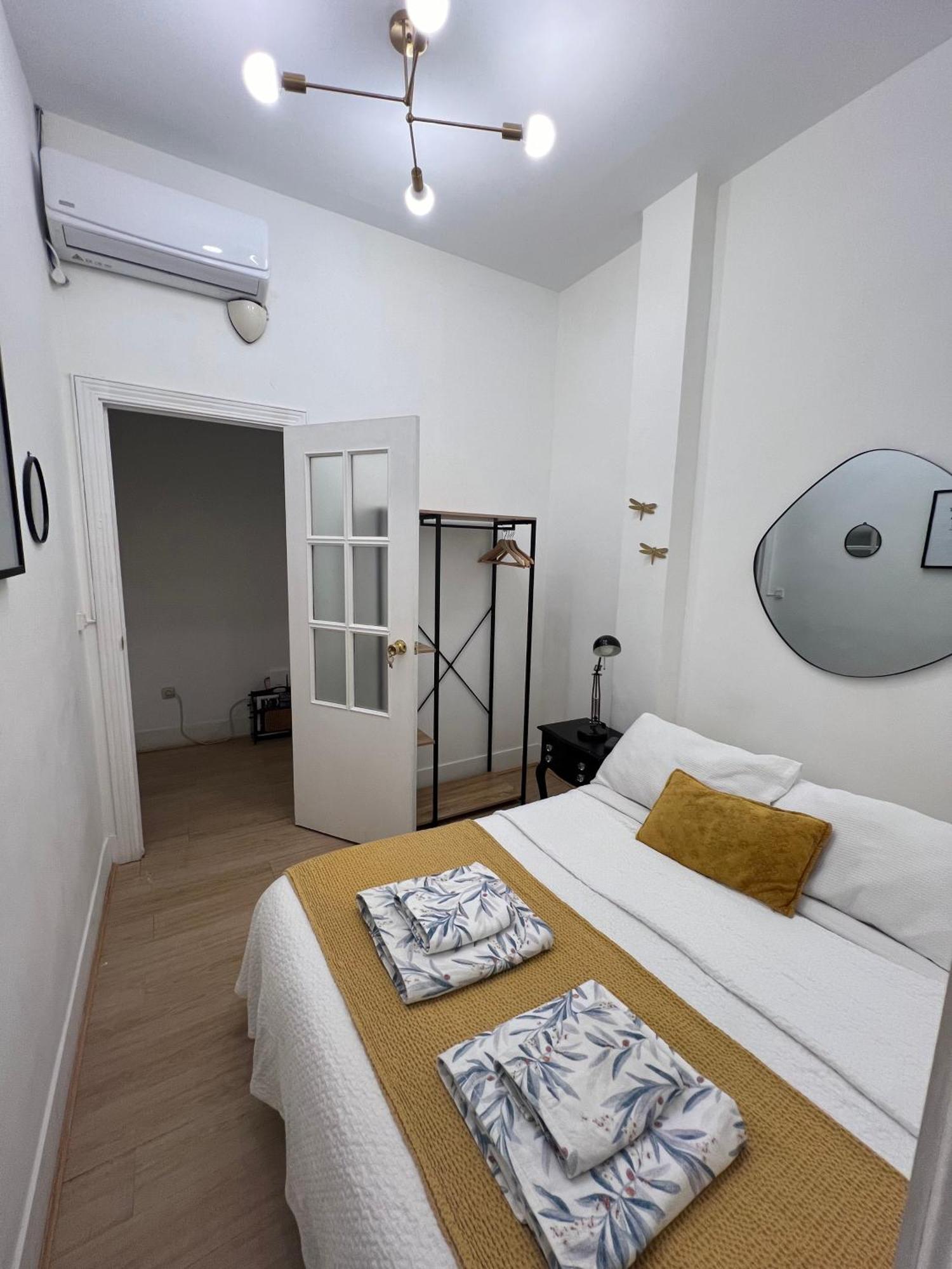 Urban Rooms Fuencarral Madryt Zewnętrze zdjęcie